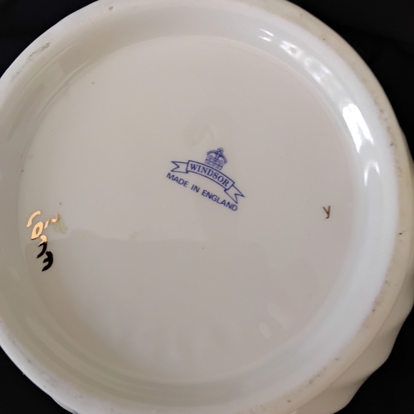 Windsor Floral Teapot with Pink Roses - Picture 7 of 7